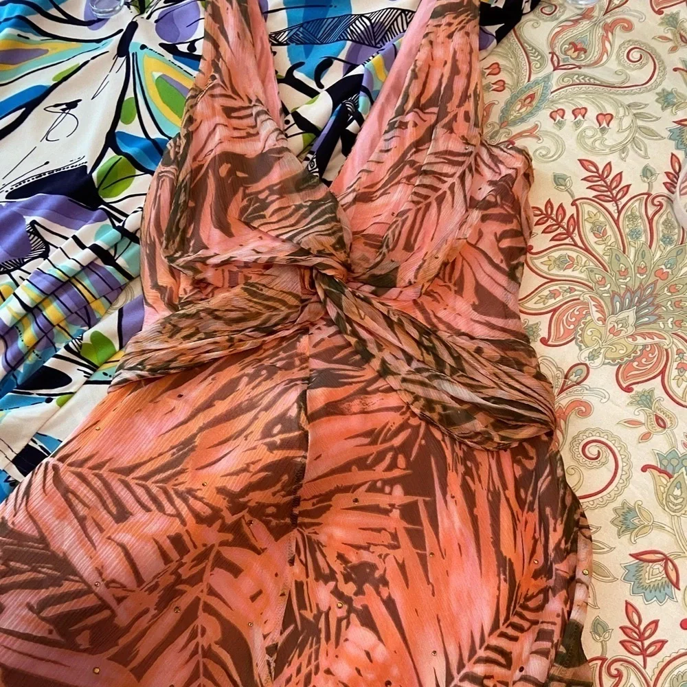 Muse size 8 long dress- zips up - Picture 8 of 12